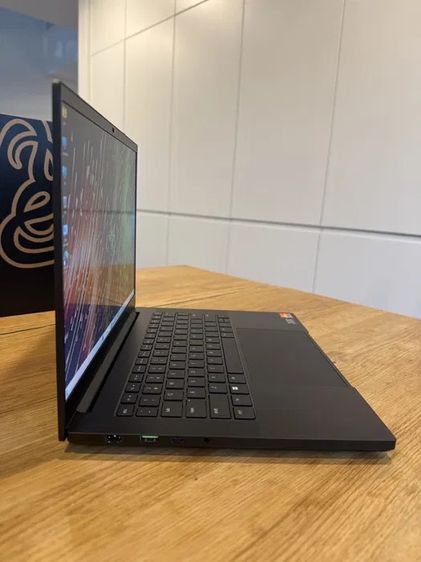แล็ปท็อปเกมมิ่ง Razer Blade 14 RZ09-0409 RTX4060 SSD 1TB RAM 16GB สภาพเหมือนใหม่ รูปที่ 2