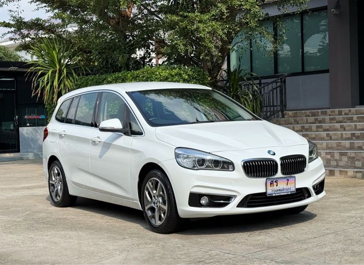 รถ BMW Series 2 218i สี ขาว