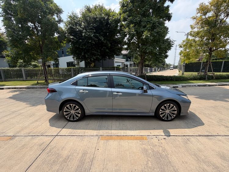 Toyota Altis 2020 1.8 Hybrid Premium Safety Sedan ไฮบริด เกียร์อัตโนมัติ เทา รูปที่ 4