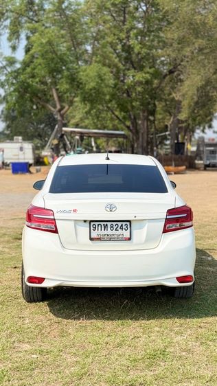 Toyota Vios 2020 1.5 Mid Sedan เบนซิน ไม่ติดแก๊ส เกียร์อัตโนมัติ ขาว รูปที่ 4