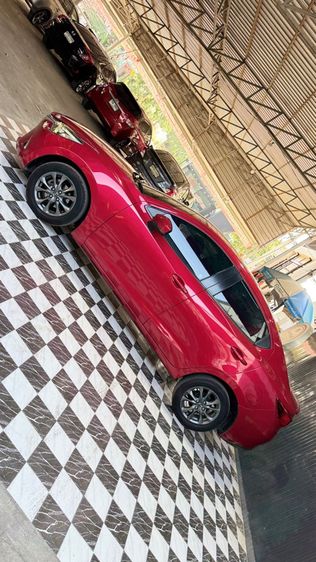 Mazda Mazda 2 2017 1.3 Sports High Plus Sedan เบนซิน ไม่ติดแก๊ส เกียร์อัตโนมัติ แดง รูปที่ 4