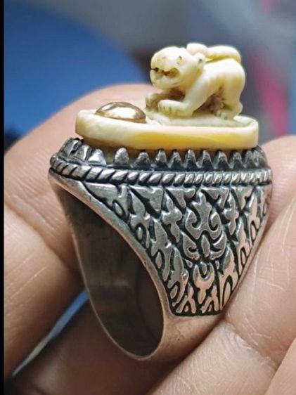 สิงห์หัวแหวนเงินหลวงพ่อเฮง วัดเขาดินใต้ รูปที่ 2