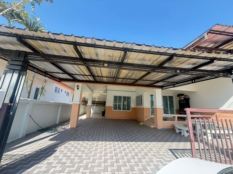 มีบางส่วน บ้านเดี่ยวโครงการเจริญทรัพย์วิลล่า12 รูปที่ 4