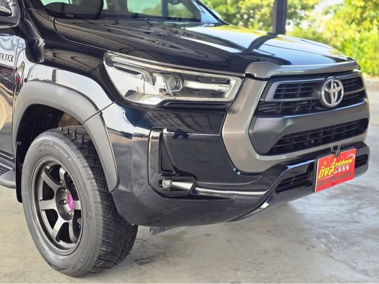 รถ Toyota Hilux Revo 2.4 Prerunner Mid สี ดำ