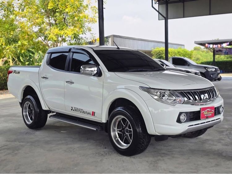 รถ Mitsubishi Triton 2.4 GLS Plus สี ขาว