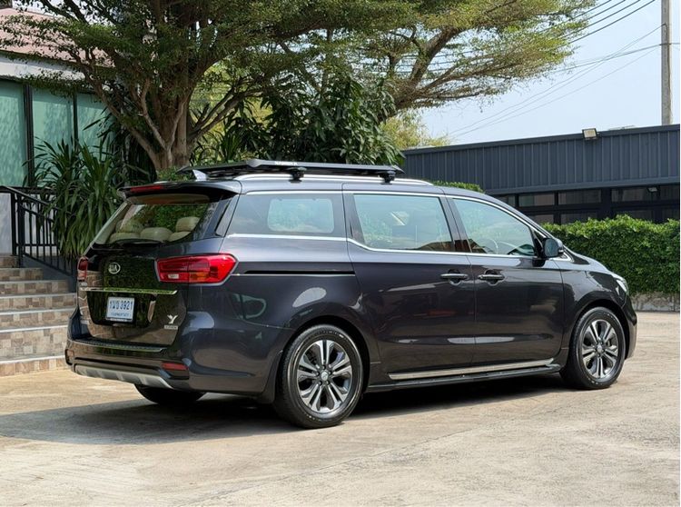 Kia Grand Carnival 2020 2.2 SXL Utility-car ดีเซล ไม่ติดแก๊ส เกียร์อัตโนมัติ ดำ รูปที่ 3