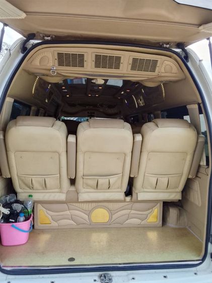 Toyota Commuter 2016 3.0 Van ดีเซล ไม่ติดแก๊ส เกียร์ธรรมดา ขาว รูปที่ 4