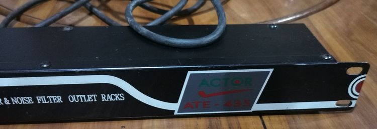 เพาเวอร์แอมป์  1 แท่น ลำโพง  2 ตู้ รางปลั๊กไฟ  1 ชุด รูปที่ 10