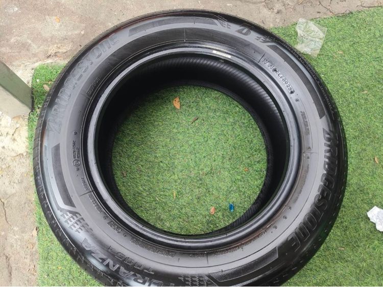 ยาง Bridgestone t005a 215 60 16 ปี 25 ชุดละ 5,000 บาทครับ รูปที่ 8