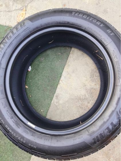 ยาง goodyear 255 55 20 ปี 25 ชุดละ 7,000 บาทครับ รูปที่ 10