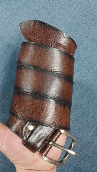 เข็มขัดหนังแท้ BERND GOTZ
แบรนด์แพง made in Germany
เอว 37 ถึง 42 กว้าง 1.5 
ยาวรวมหัว 48 หนังหนาสวย