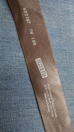 เข็มขัดหนังแท้ BERND GOTZ
แบรนด์แพง made in Germany
เอว 37 ถึง 42 กว้าง 1.5 
ยาวรวมหัว 48 หนังหนาสวย รูปที่ 3