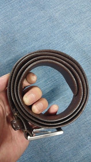 เข็มขัดหนังแท้ SUITSUPPLY
แบรนด์แพง made in ITALY
เอว 35.5 ถึง 39.5 กว้าง 1.3
ยาวรวมหัว 44.7 หนังสวย
สภาพหล่อ รูปที่ 6