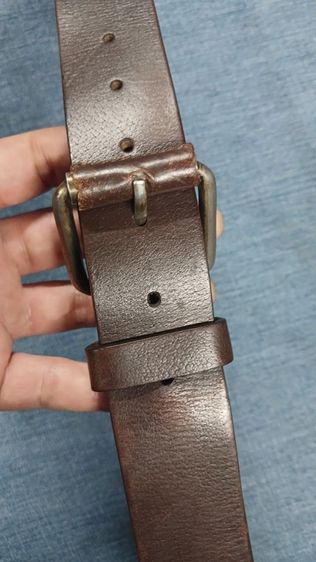 เข็มขัดหนังแท้ COMPTOIR DES COTONNIERS เอว 31 ถึง 36
กว้าง 1.5 ยาวรวมหัว 42 หนังหนาสวย มีรอยตามใช้ รูปที่ 9