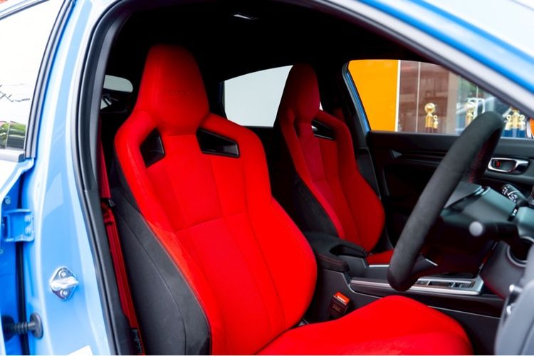 Honda Civic 2025 2.0 Type R Sedan เบนซิน ไม่ติดแก๊ส เกียร์ธรรมดา ฟ้า รูปที่ 4