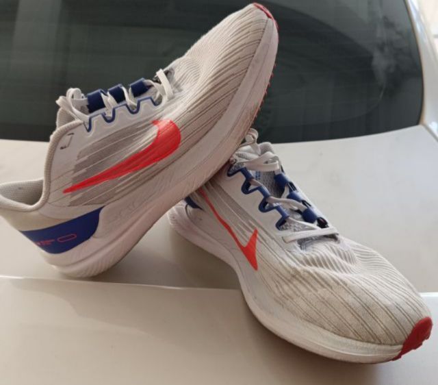 ขาว ผ้าใบ อื่นๆ รองเท้าผ้าใบ UK 7 | EU 40 2/3 | US 8.5 ขายถูก Nike run  size 40.5-255cm ของแท้ สภาพดี เบามาก