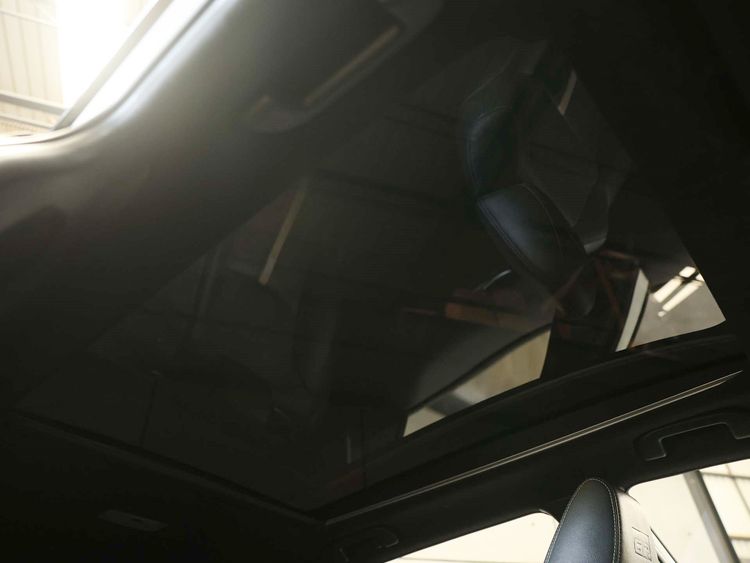 Toyota Corolla Cross 2024 1.8 HEV GR Sport Utility-car ไฮบริด ไม่ติดแก๊ส เกียร์อัตโนมัติ ขาว รูปที่ 4