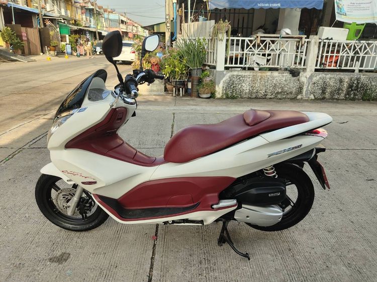 Honda 2012 🛵ยังไงก็ขาย PCX 150 ปี 56 เครื่องดี สีสวย สตาร์ทมือ(บังคับโอน) เล่มชุดโอนครบ+เปลี่ยนถ่ายน้ำมันเครื่องฟรี ส่งฟรี30 ก.ม