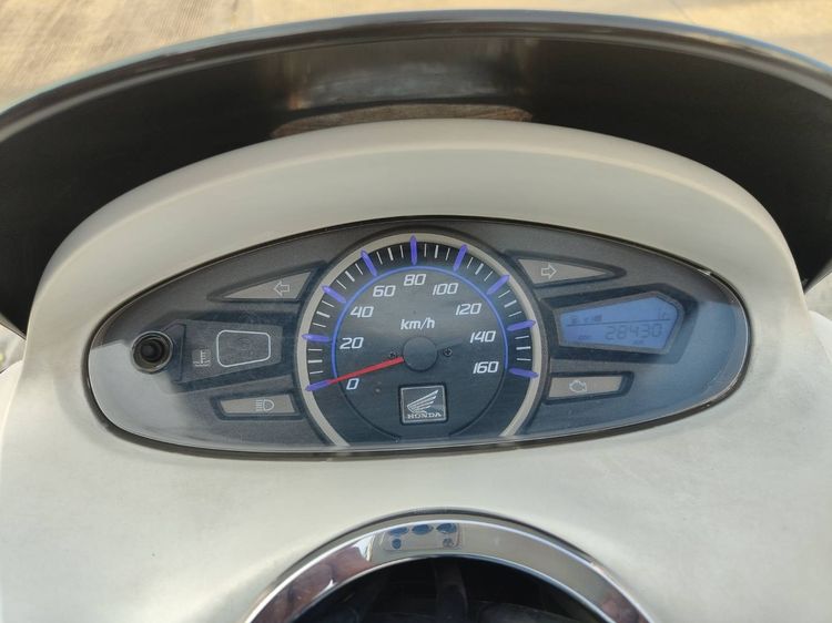 🛵ยังไงก็ขาย PCX 150 ปี 56 เครื่องดี สีสวย สตาร์ทมือ(บังคับโอน) เล่มชุดโอนครบ+เปลี่ยนถ่ายน้ำมันเครื่องฟรี ส่งฟรี30 ก.ม รูปที่ 8