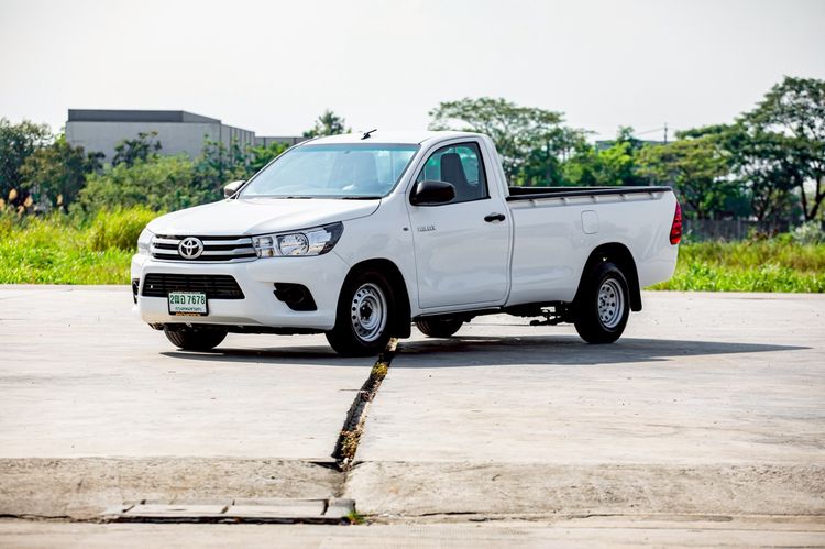 Toyota Hilux Revo 2017 2.4 J Plus Pickup ดีเซล เกียร์ธรรมดา ขาว รูปที่ 3