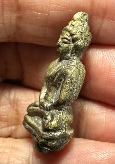 🙏พระยอดธงไม่ทราบที่🙏พระปางซ่อนหา เนื้อเมฆสิทธิ์ มีรอยแต่งเดิม องค์ละ1000 รูปที่ 3