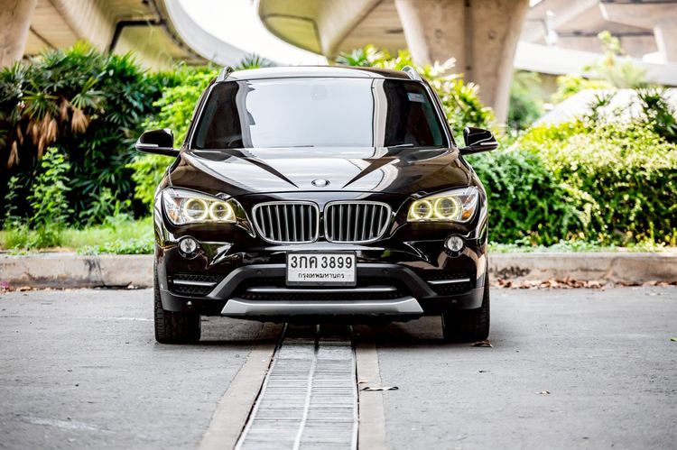 BMW X1 2014 2.0 sDrive20d xLine Pickup ดีเซล เกียร์อัตโนมัติ ดำ รูปที่ 2