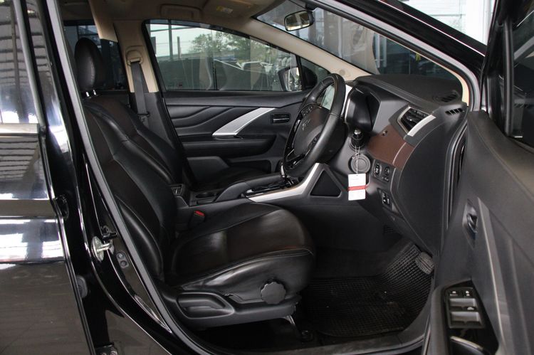 Mitsubishi Xpander 2020 1.5 Cross Utility-car เบนซิน ไม่ติดแก๊ส เกียร์อัตโนมัติ ดำ รูปที่ 3