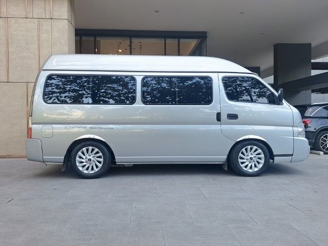 Nissan Urvan 2005 3.0 VX ZDi Van ดีเซล ไม่ติดแก๊ส เกียร์ธรรมดา เทา รูปที่ 3