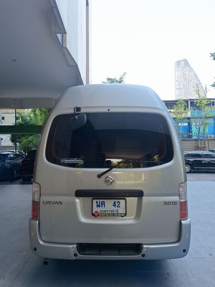 Nissan Urvan 2005 3.0 VX ZDi Van ดีเซล ไม่ติดแก๊ส เกียร์ธรรมดา เทา รูปที่ 4