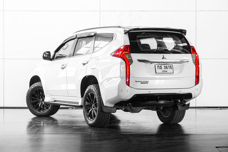 Mitsubishi Pajero Sport 2021 2.4 Elite Edition 2WD Utility-car เบนซิน ไม่ติดแก๊ส เกียร์อัตโนมัติ ขาว รูปที่ 4