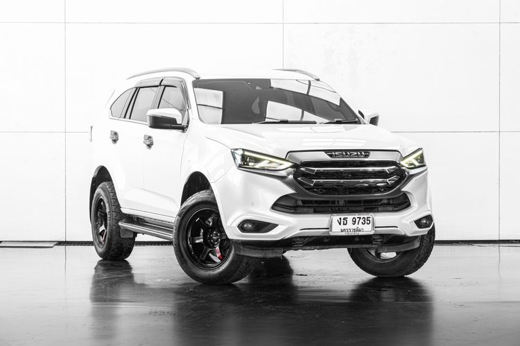 Isuzu MU-X 2022 1.9 Ultimate Phantom Collection Utility-car ดีเซล ไม่ติดแก๊ส เกียร์อัตโนมัติ ขาว รูปที่ 2