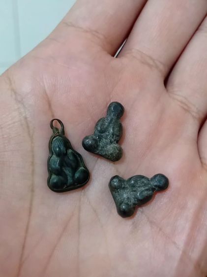 พระปิดตาเนื้อเมฆพัตร กับเนื้อตะกั่ว ไม่ทราบที่