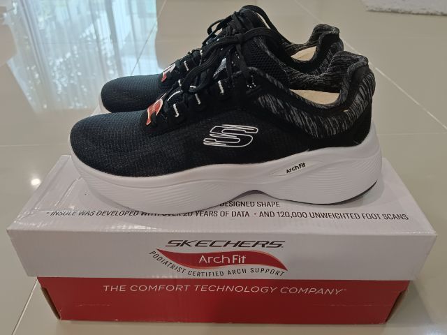 อื่นๆ Skechers รองเท้าผู้หญิง sketcher ของแท้มือ 1