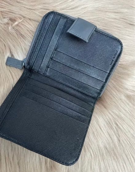 Prada Nylon Wallet สีเทา ของแท้ มือสอง รูปที่ 3