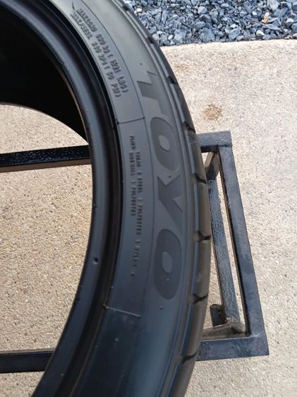 ยางคู่ TOYO TR1 235-40-18 ปี3622 รูปที่ 6