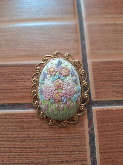 ขายเข็มกลัดงานปักมือ (Handmade) มือสอง