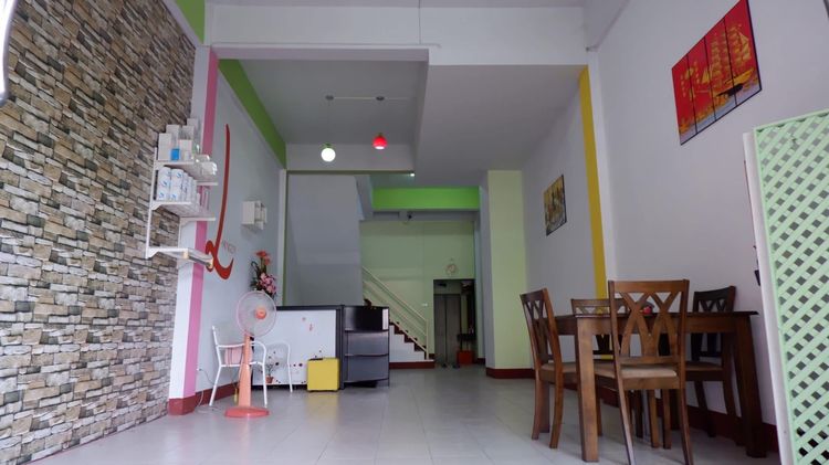 อาคารพาณิชย์ 3 ชั้น ติดถนนศรีจันทร์ จ.ขอนแก่น