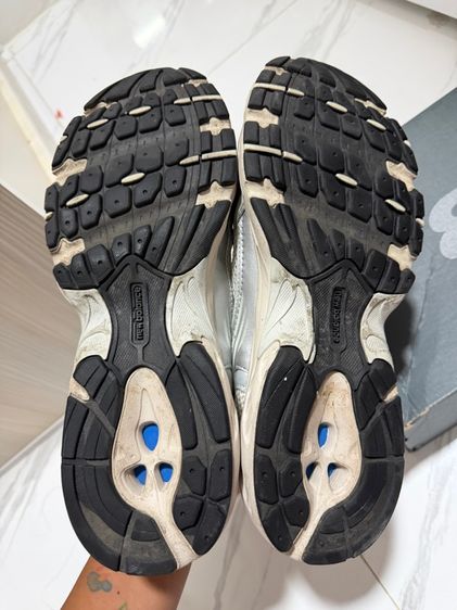 new balance รูปที่ 4