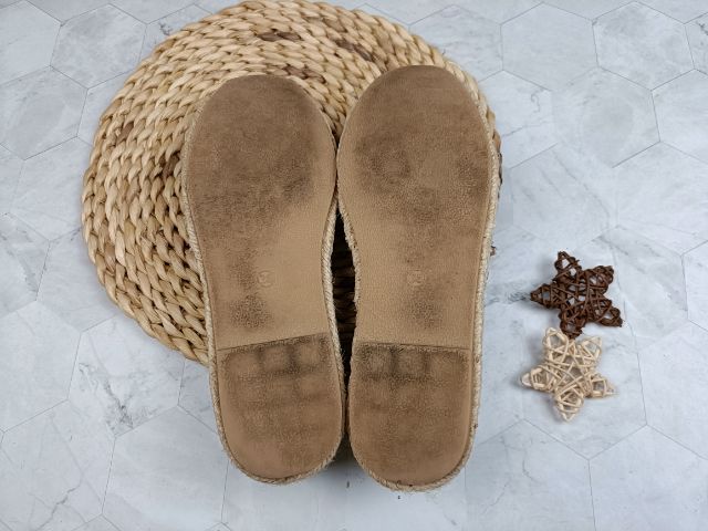 รองเท้ามือสองประดับคริสตัล รูปที่ 5