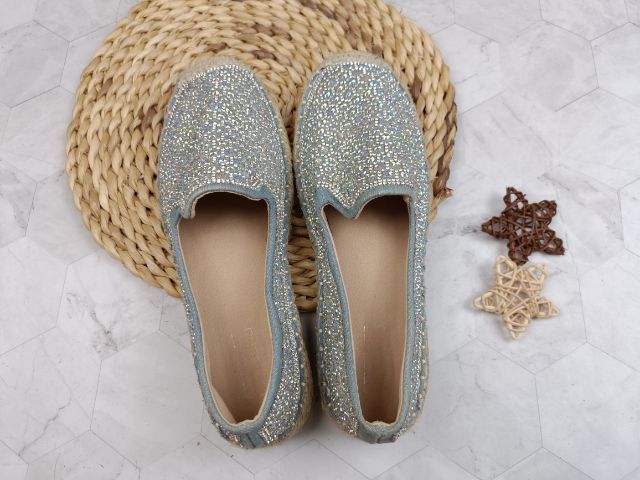 รองเท้ามือสองประดับคริสตัล รูปที่ 4