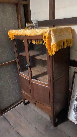 ตู้โบราณ3ใบ รูปที่ 3