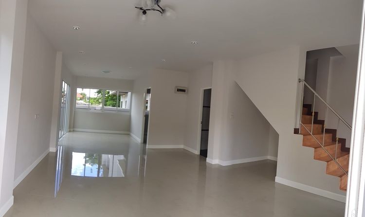 อื่นๆ มีบางส่วน 2024 บ้านพร้อมอยู่ ใกล้ม.พายัพ 4 ห้องนอน 3 ห้องน้ำ รูปที่ 3