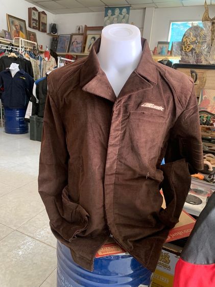 เสื้อขับมอใซค์  ฮอนด้าแท้ๆ  ของรุ่นรถ คลิ๊ก น่าจะมีแค่ตัวเดียวในไทย