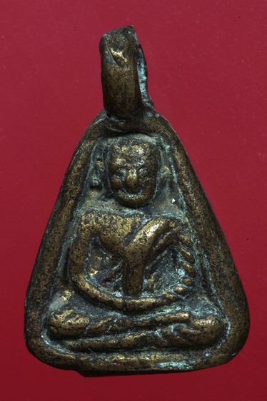 พระหลวงพ่อเงินสวยๆค่ะเก่าค่ะ