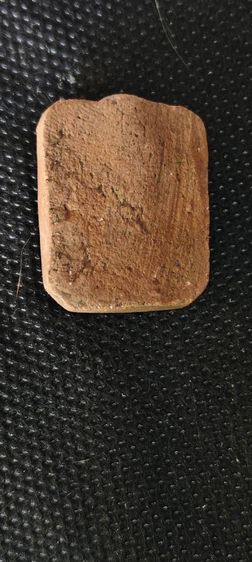 หลวงพ่อปานพิมพ์ทรงไก่หาง 5 เส้น รูปที่ 2