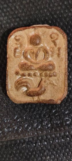 หลวงพ่อปานพิมพ์ทรงไก่หางสามเส้น รูปที่ 3