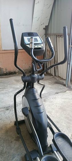 ลู่เดินวงรีสภาพสวยพร้อมใช้