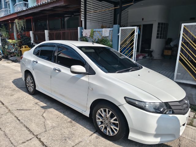 รถ Honda City 1.5 S i-VTEC สี ขาว