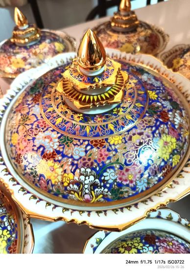 ✅✅  ขายชามชุดเบญจรงค์​ เซ็ต​ 8​ ลูก​ ✅✅   🌺 ราคา​ 4,900​ บาท​ 🌺 ค่าส่ง​ 100​ บาท รูปที่ 2