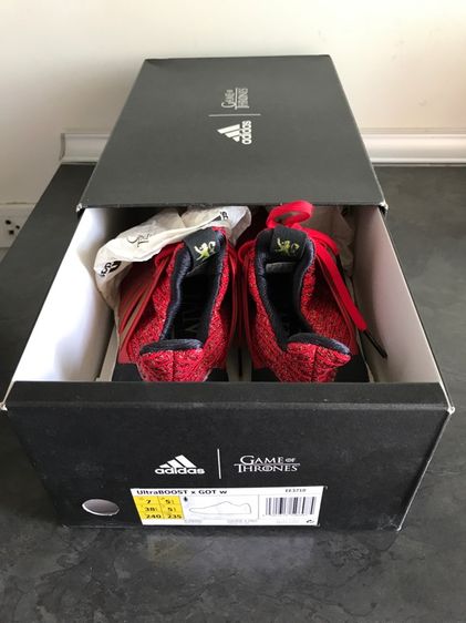 รองเท้า